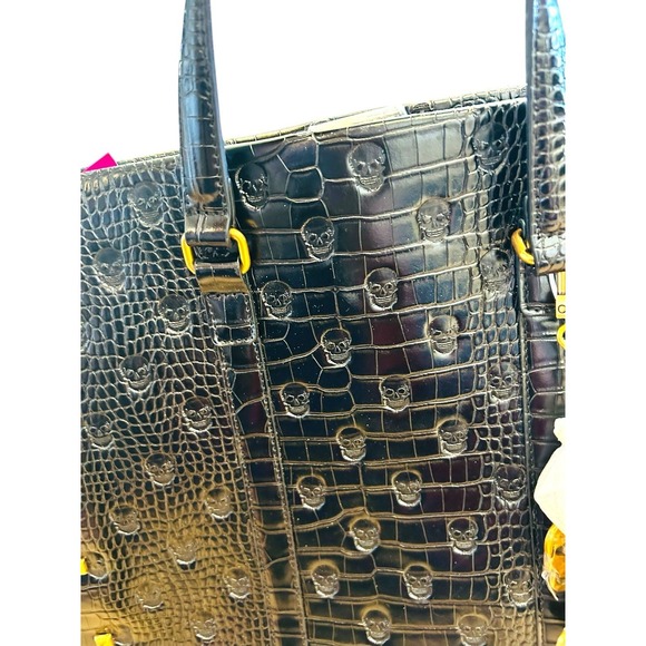 Betsey Johnson Xomattie Skull Patent Leather Work Tote Bag Black Gold Charms - Picture 5 of 16